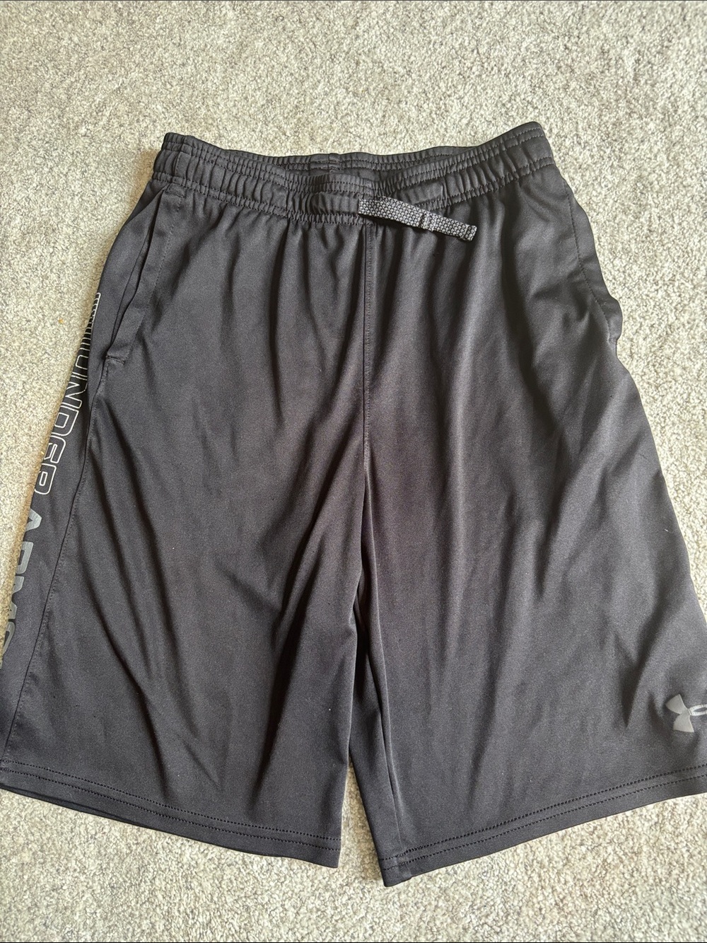 3/$15 - Under Armour Boys Black Athletic Performance Shorts, YL